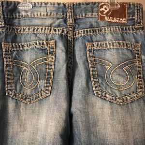 BIG STAR DISTRESSED MENS JEANS PRE OWNED 32R